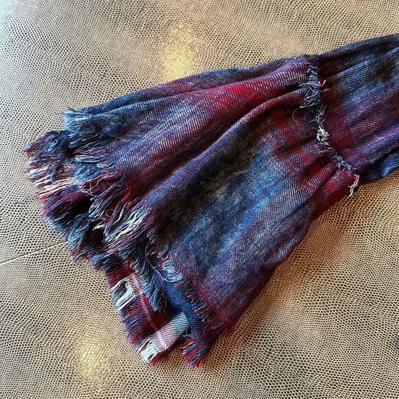 VINTAGE HAVANA blue and red plaid cropped button down w/fringe bell sleeves. - Picture 7 of 9